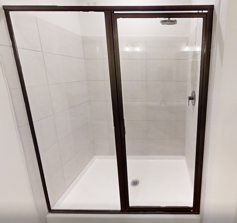 60″ Tile Shower (Optional Black Door and Faucet)
