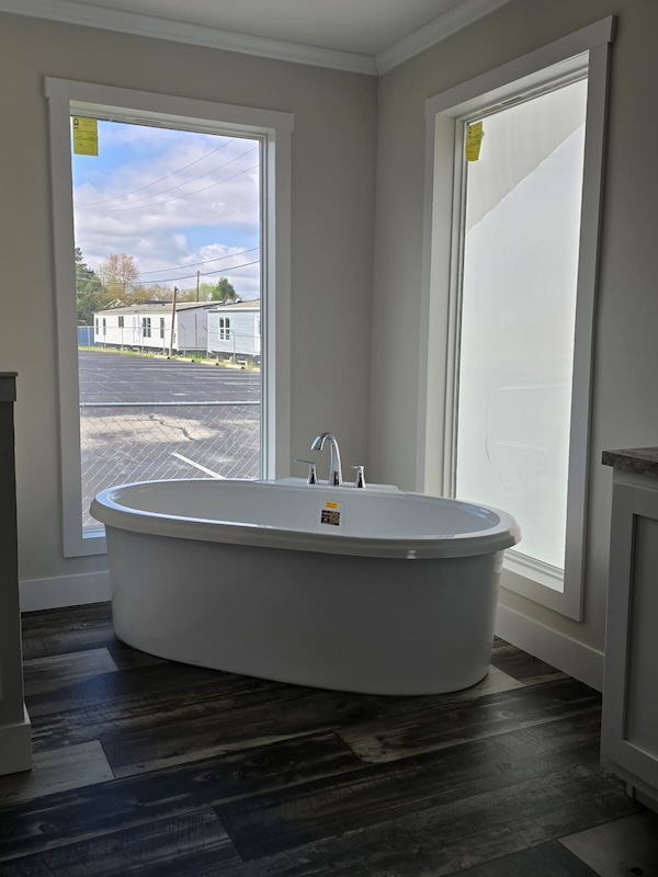 Stand-Alone Tub